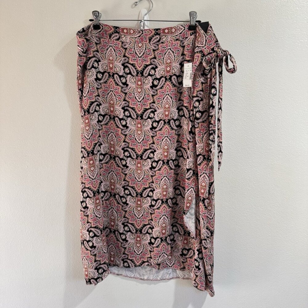 NWT Maurices Wrap Skirt 20W High Rise Paisley Floral Black Pink